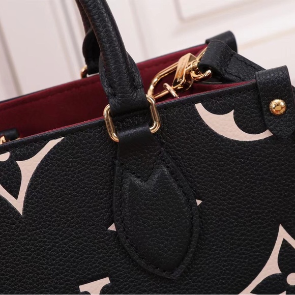 Louis Vuitton Travel Bags Shoulder Bags - Picture 5 of 5